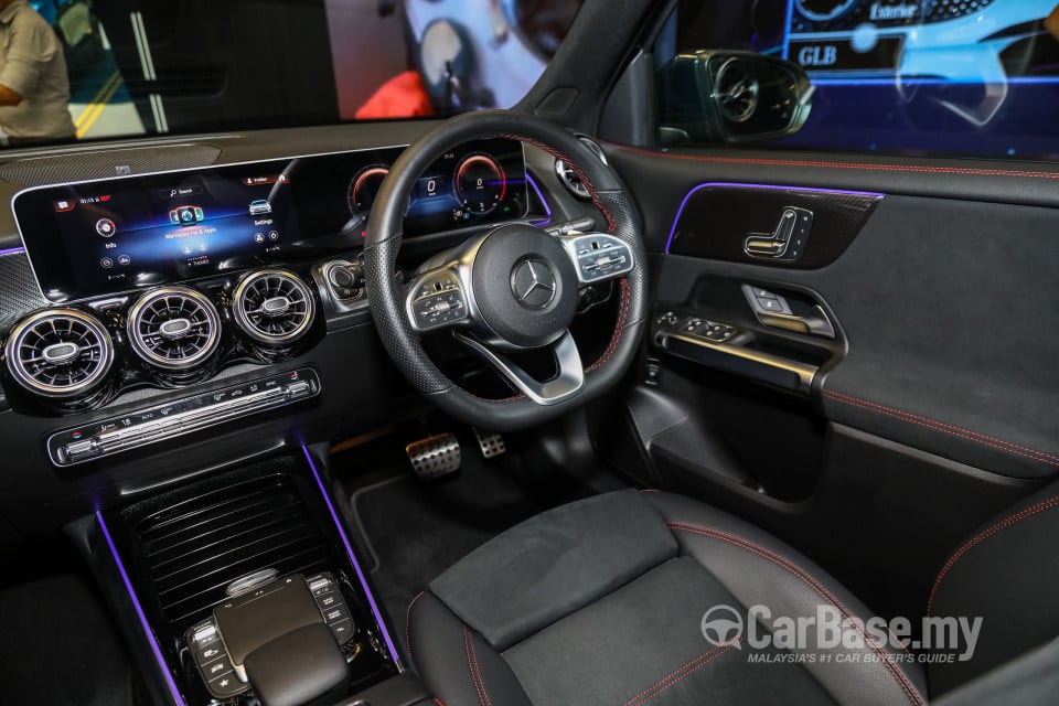 Mercedes-Benz GLB X247 (2020) Interior