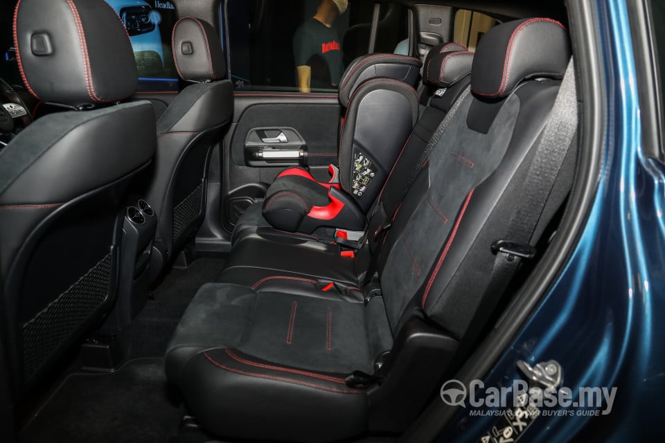 Mercedes-Benz GLB X247 (2020) Interior