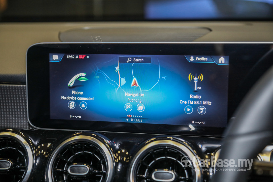 Mercedes-Benz GLB X247 (2020) Interior
