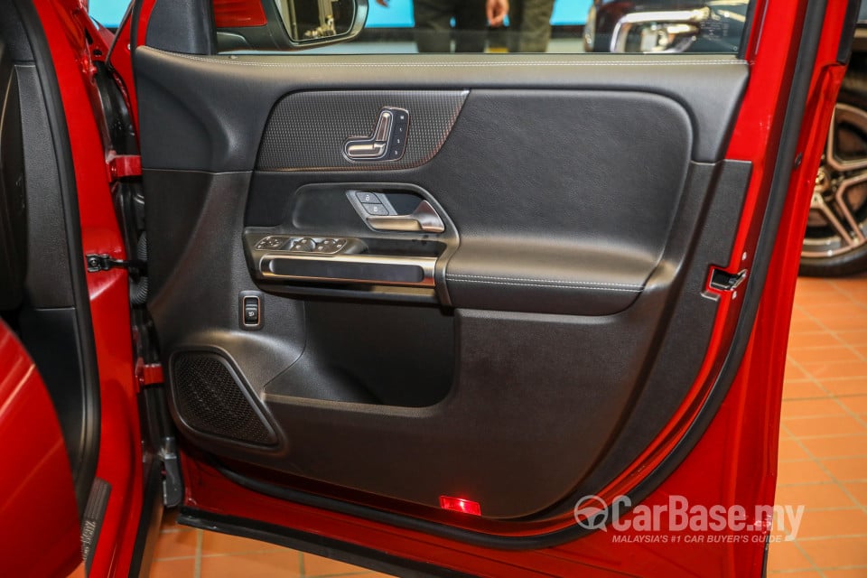 Mercedes-Benz GLB X247 (2020) Interior