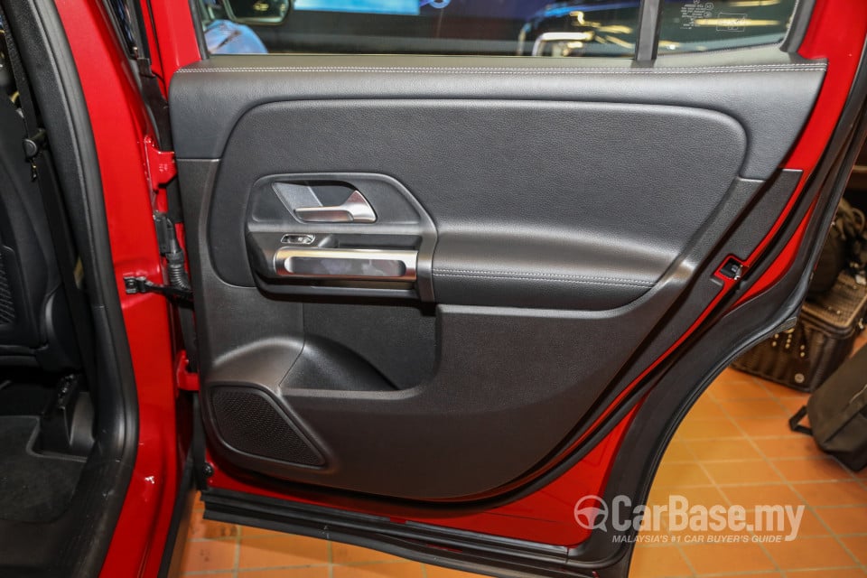 Mercedes-Benz GLB X247 (2020) Interior