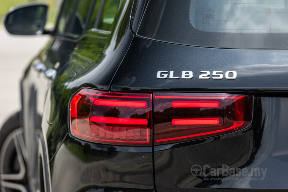 Mercedes-Benz GLB X247 Facelift (2024) Exterior