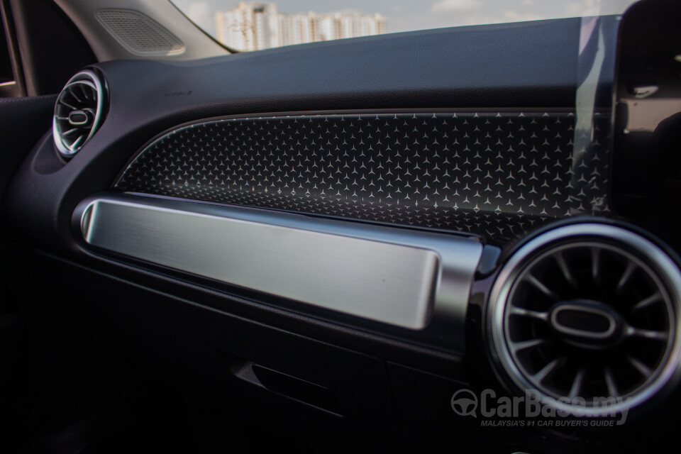 Mercedes-Benz GLB X247 Facelift (2024) Interior