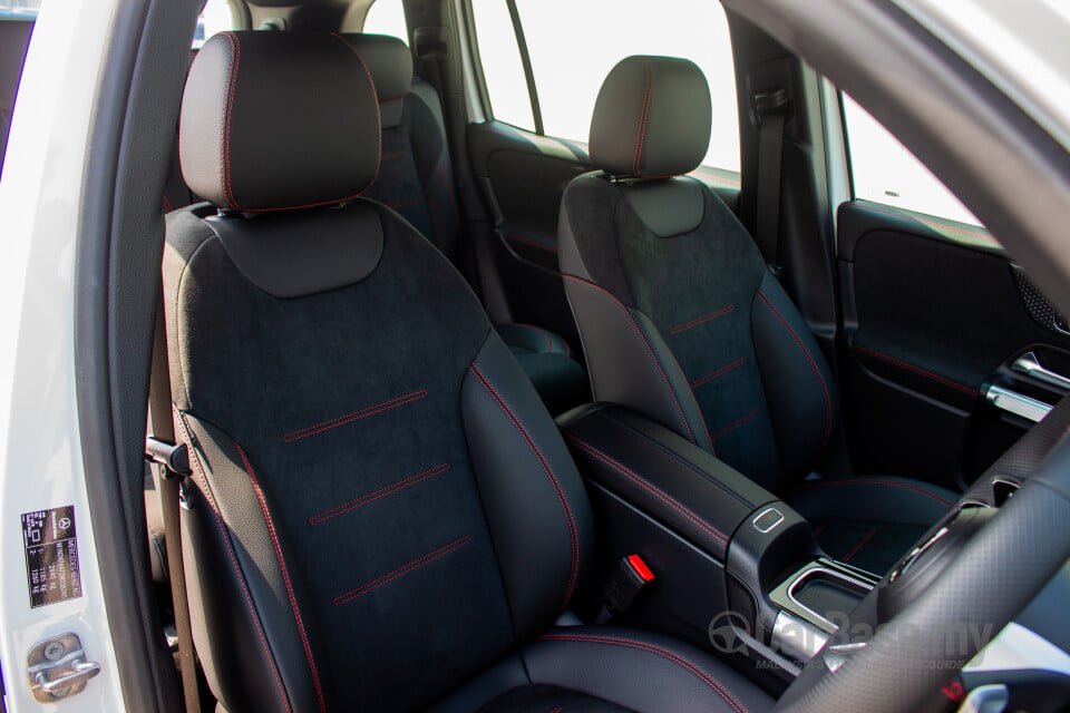 Mercedes-Benz GLB X247 Facelift (2024) Interior