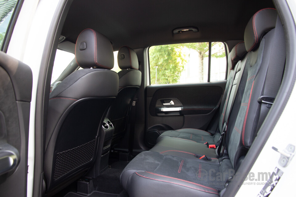 Mercedes-Benz GLB X247 Facelift (2024) Interior