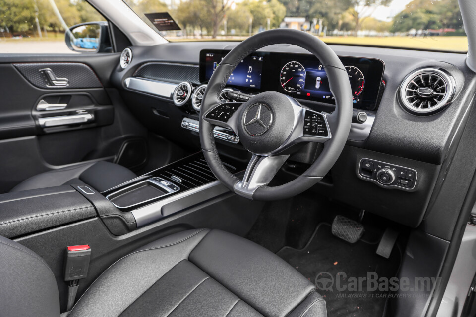 Mercedes-Benz GLB X247 Facelift (2024) Interior