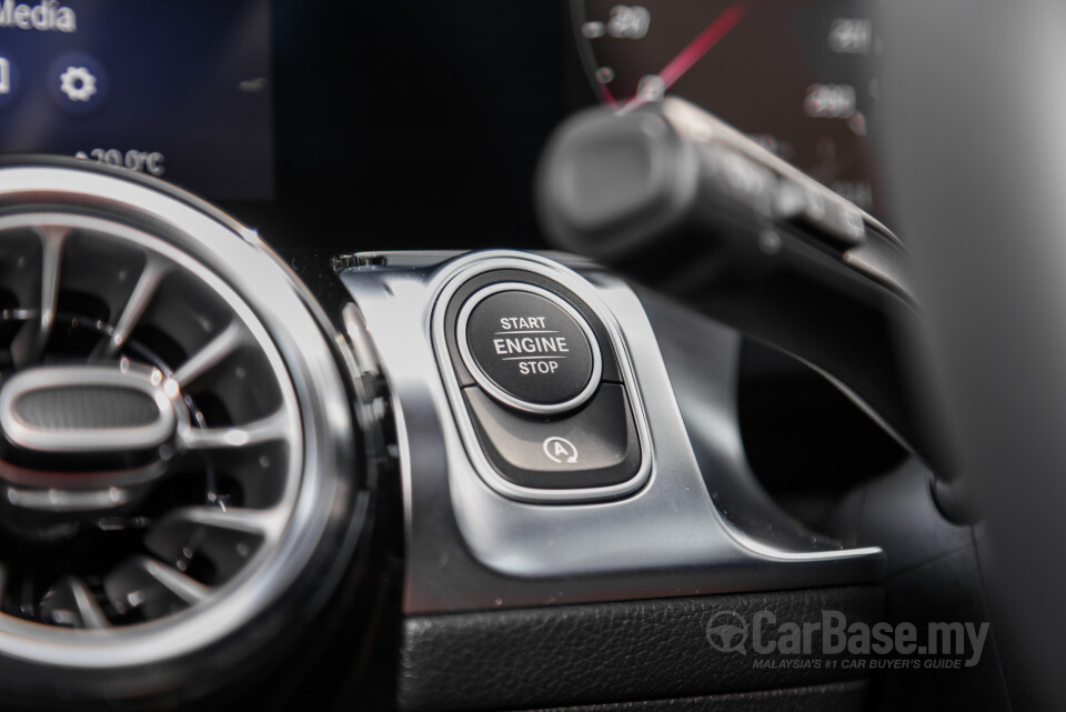 Mercedes-Benz GLB X247 Facelift (2024) Interior