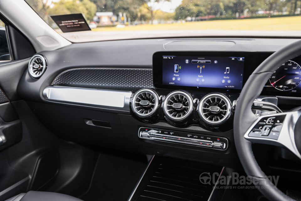 Mercedes-Benz GLB X247 Facelift (2024) Interior