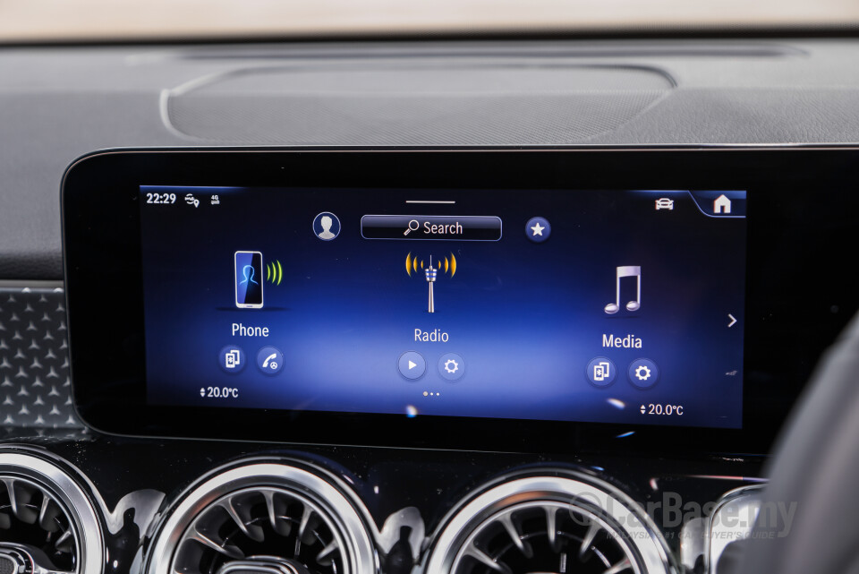 Mercedes-Benz GLB X247 Facelift (2024) Interior
