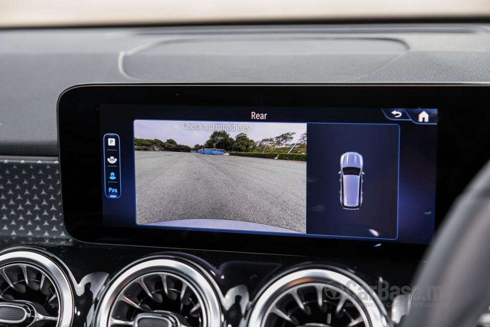 Mercedes-Benz GLB X247 Facelift (2024) Interior