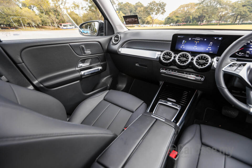 Mercedes-Benz GLB X247 Facelift (2024) Interior