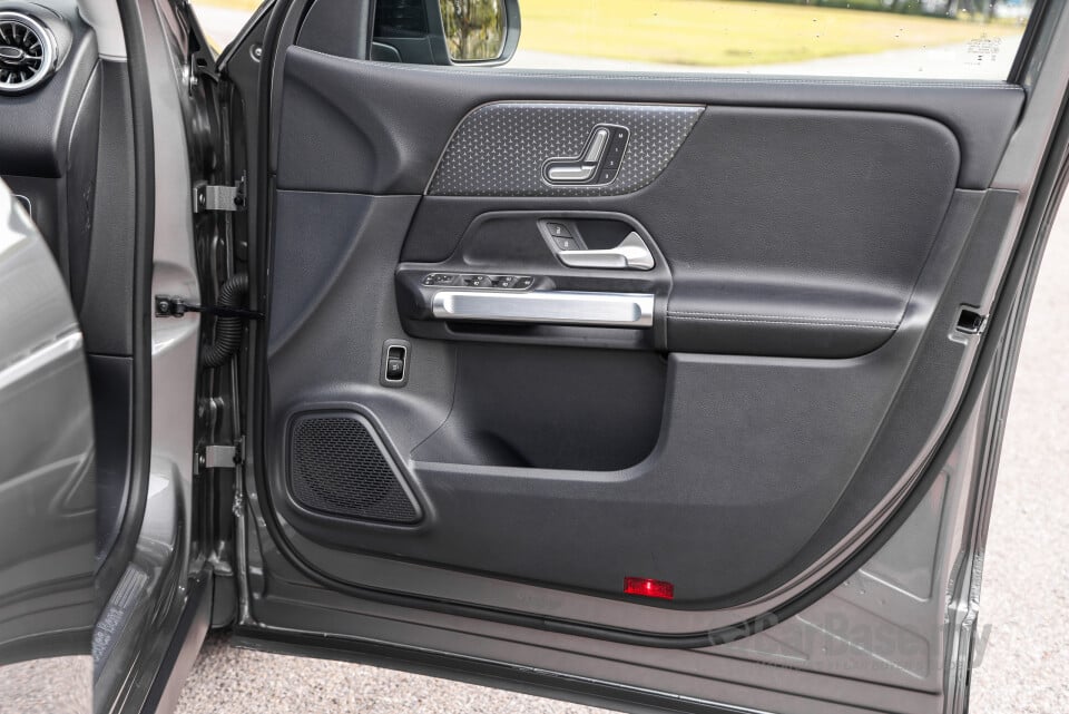 Mercedes-Benz GLB X247 Facelift (2024) Interior