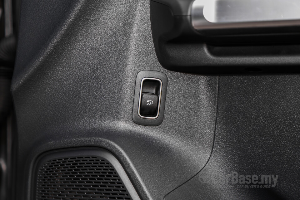 Mercedes-Benz GLB X247 Facelift (2024) Interior