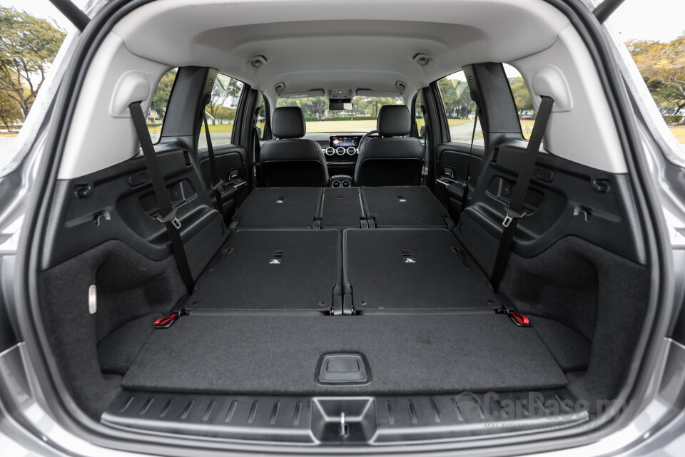 Mercedes-Benz GLB X247 Facelift (2024) Interior
