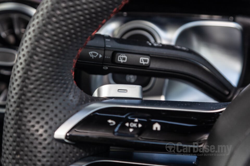 Mercedes-Benz GLB X247 Facelift (2024) Interior