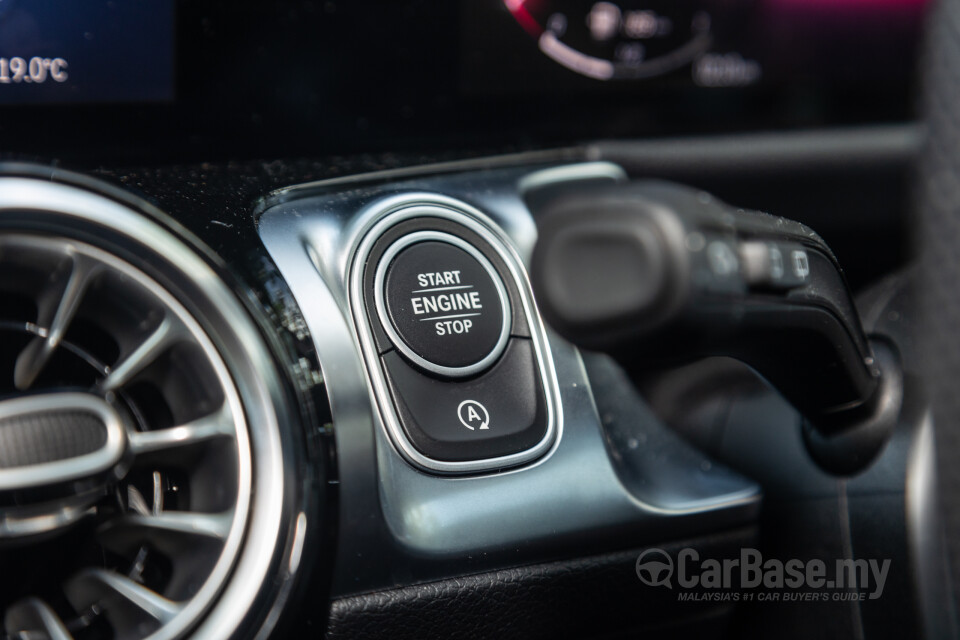 Mercedes-Benz GLB X247 Facelift (2024) Interior