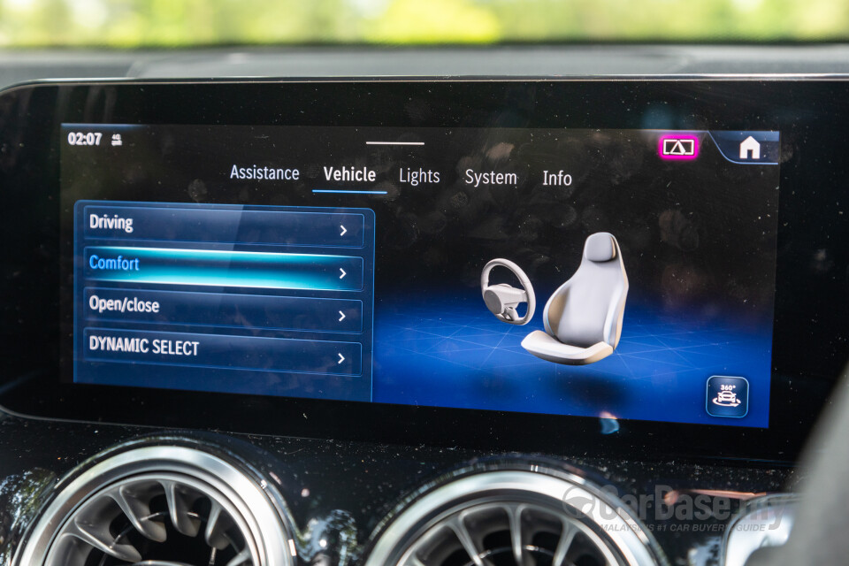 Mercedes-Benz GLB X247 Facelift (2024) Interior