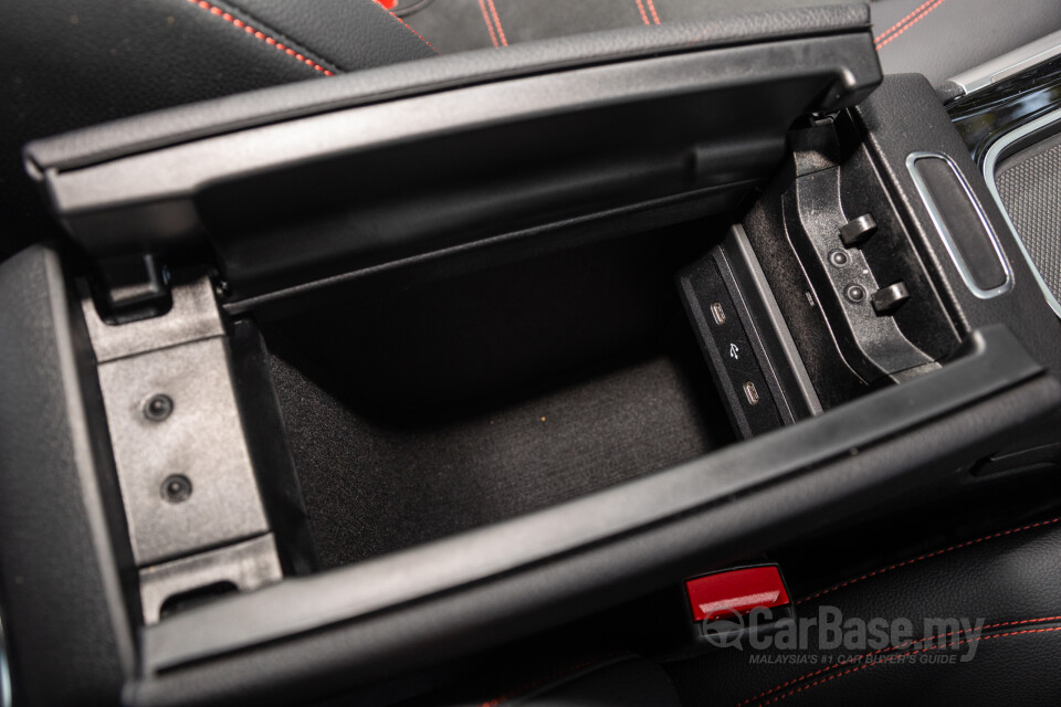 Mercedes-Benz GLB X247 Facelift (2024) Interior
