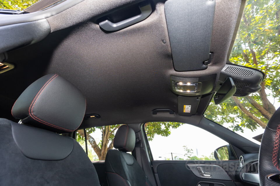 Mercedes-Benz GLB X247 Facelift (2024) Interior