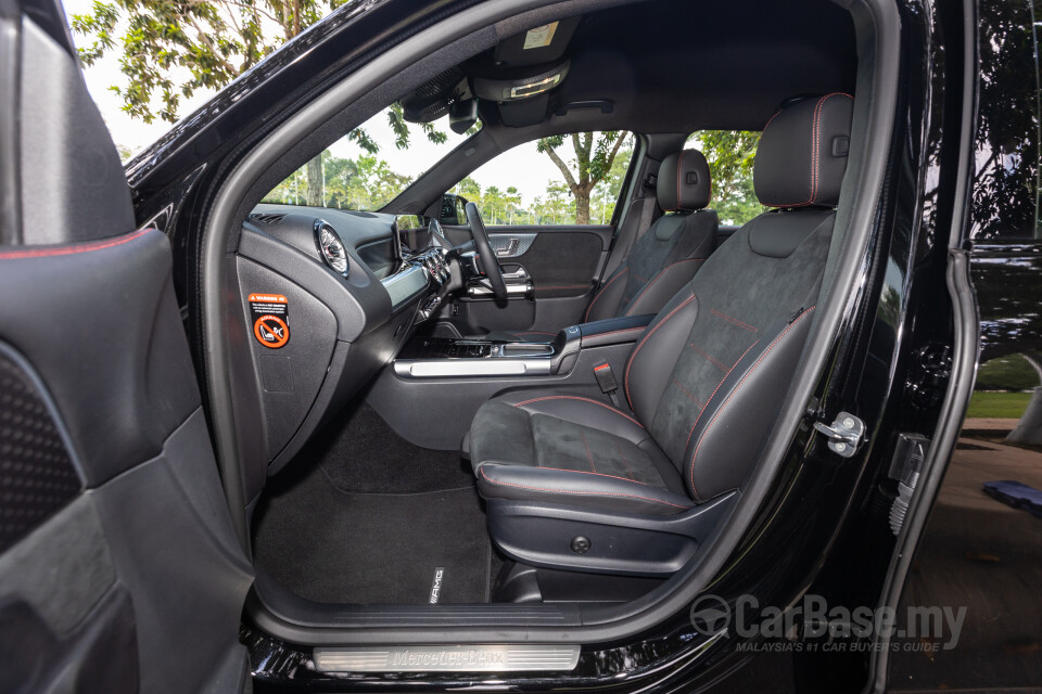 Mercedes-Benz GLB X247 Facelift (2024) Interior