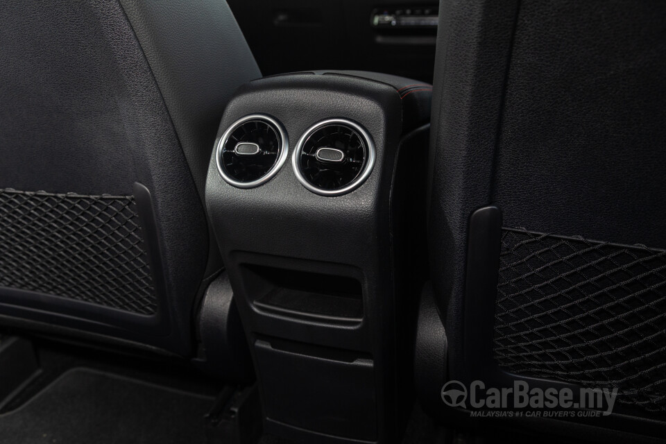 Mercedes-Benz GLB X247 Facelift (2024) Interior
