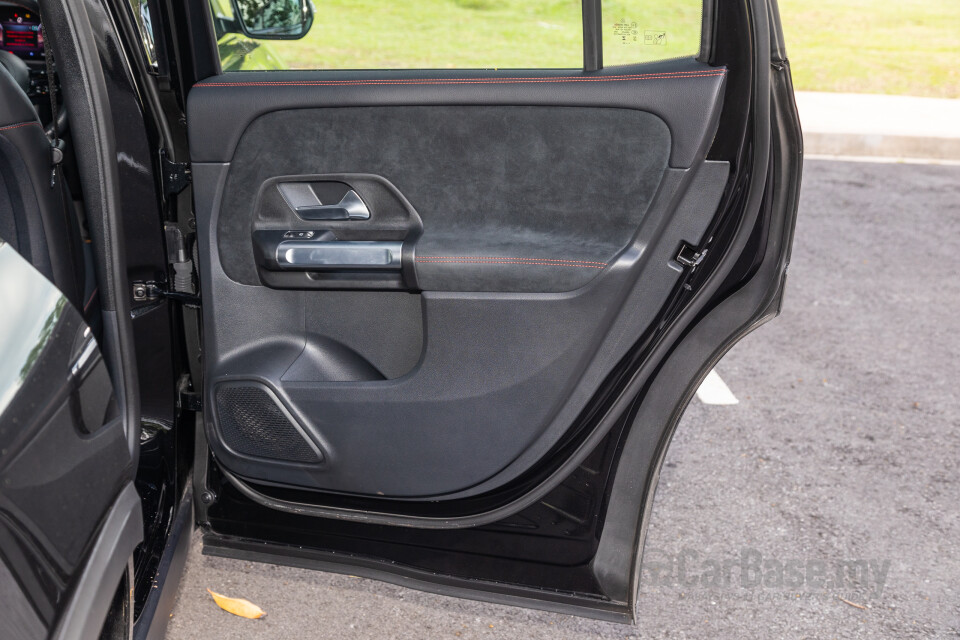 Mercedes-Benz GLB X247 Facelift (2024) Interior