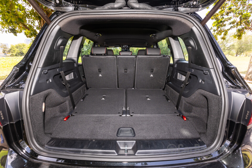 Mercedes-Benz GLB X247 Facelift (2024) Interior
