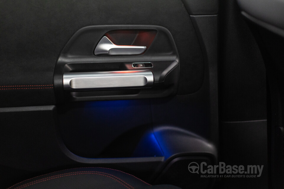 Mercedes-Benz GLB X247 Facelift (2024) Interior