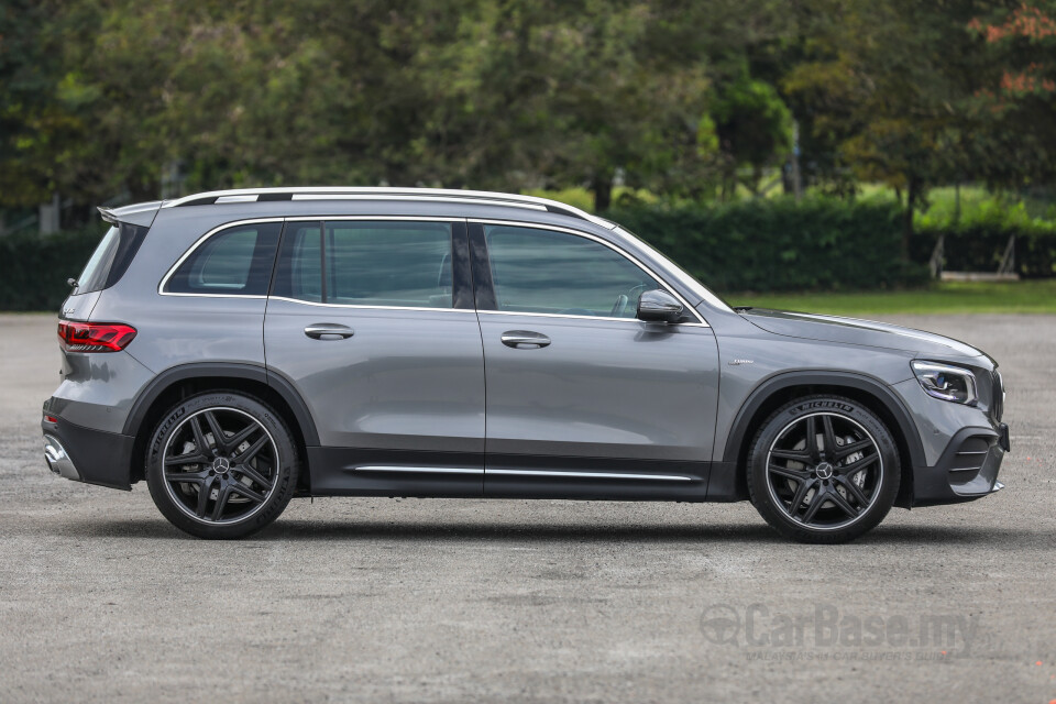 Subaru Outback BN (2015) Exterior