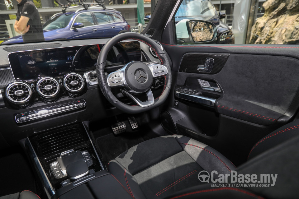 Mercedes-Benz AMG GLB X247 (2020) Interior