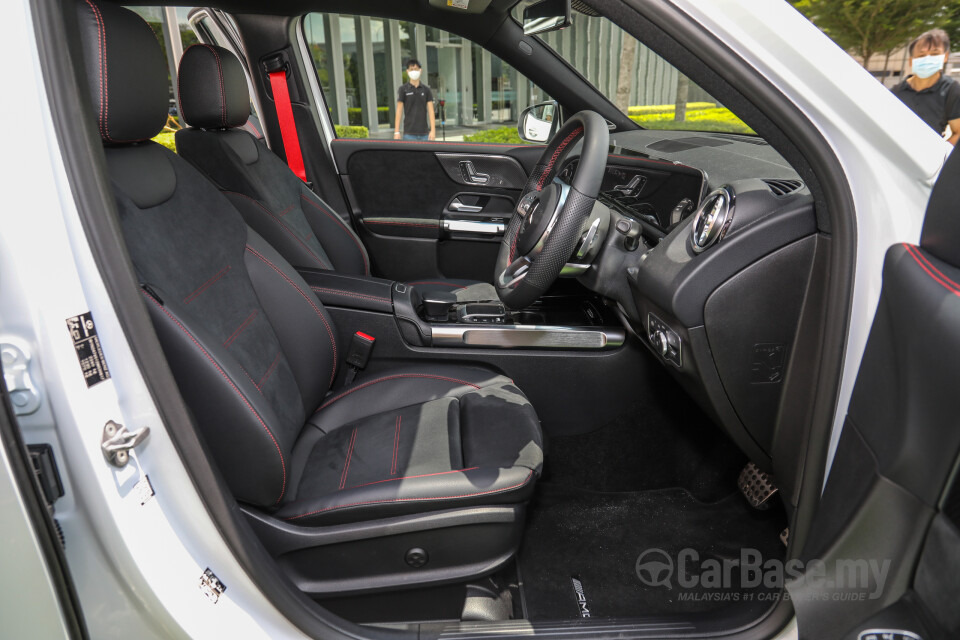 BMW i4 G26 (2022) Interior