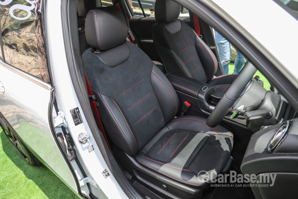 Mercedes-Benz AMG GLB X247 (2020) Interior