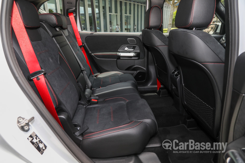 Mercedes-Benz AMG GLB X247 (2020) Interior