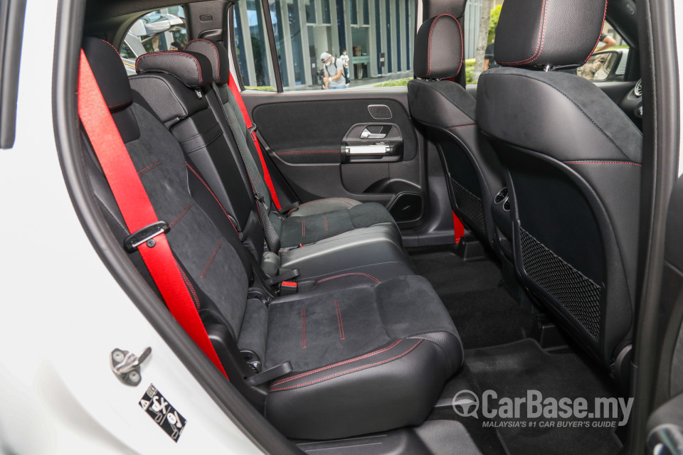 Mercedes-Benz AMG GLB X247 (2020) Interior