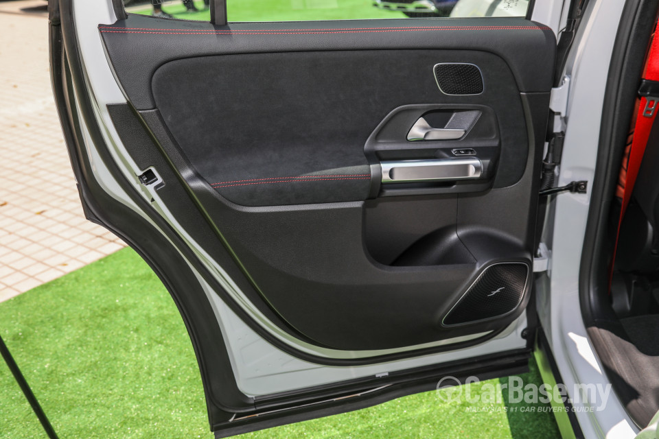 Mercedes-Benz AMG GLB X247 (2020) Interior
