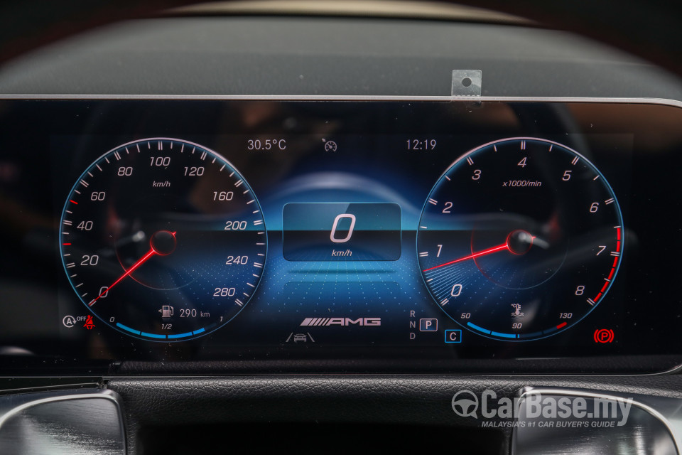 Mercedes-Benz AMG GLB X247 (2020) Interior