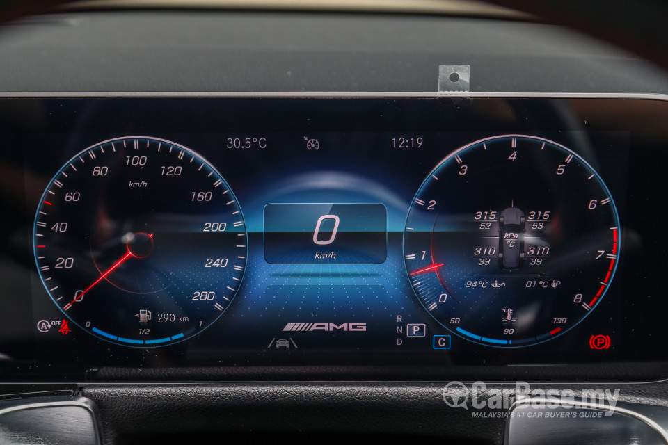 Mercedes-Benz AMG GLB X247 (2020) Interior