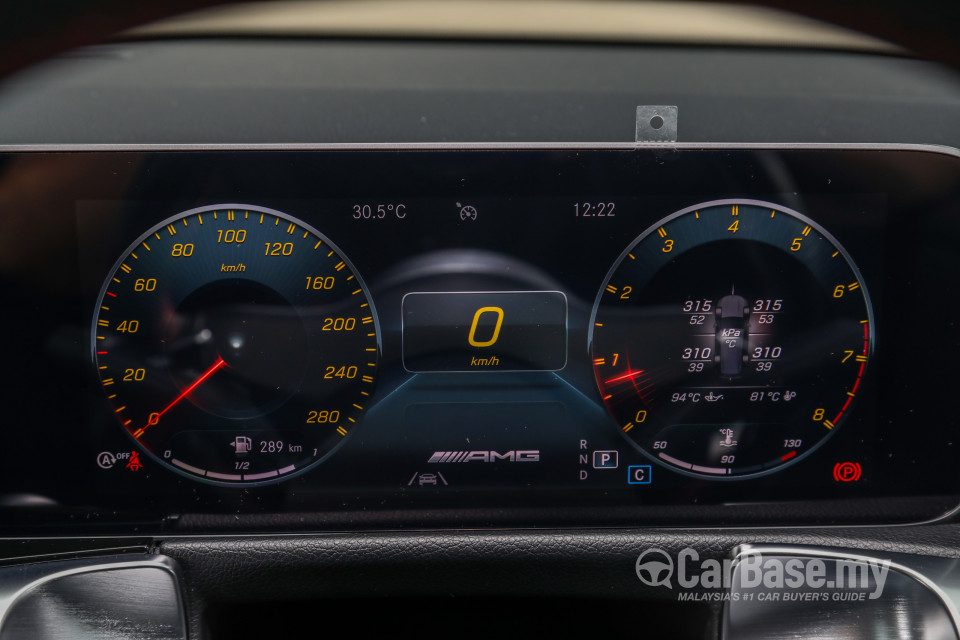 Mercedes-Benz AMG GLB X247 (2020) Interior