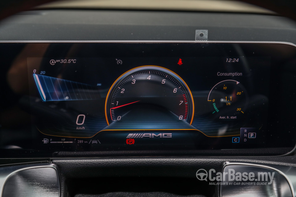 Mercedes-Benz AMG GLB X247 (2020) Interior