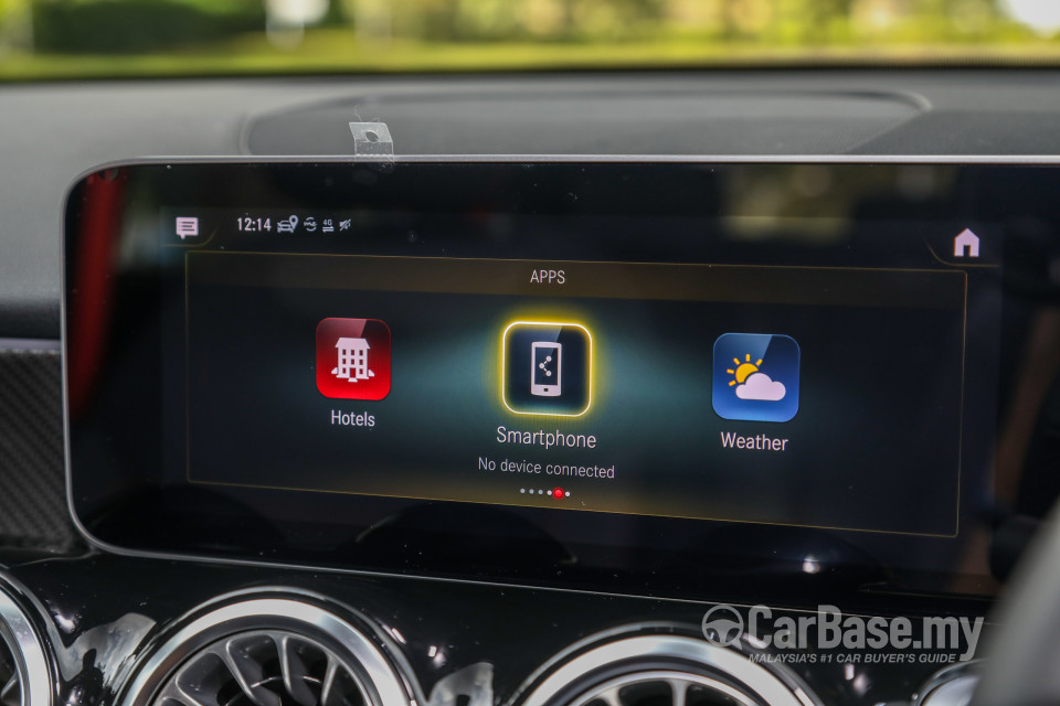 Mercedes-Benz AMG GLB X247 (2020) Interior