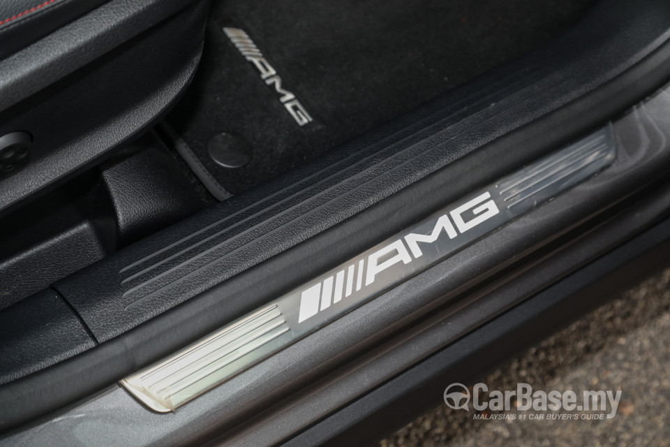 Mercedes-Benz AMG GLB X247 (2020) Interior