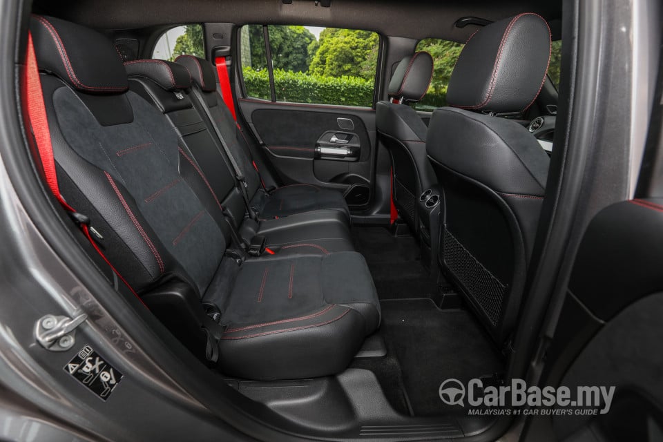 Mercedes-Benz AMG GLB X247 (2020) Interior