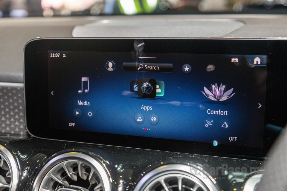 Mercedes-Benz AMG GLB X247 Facelift (2024) Interior