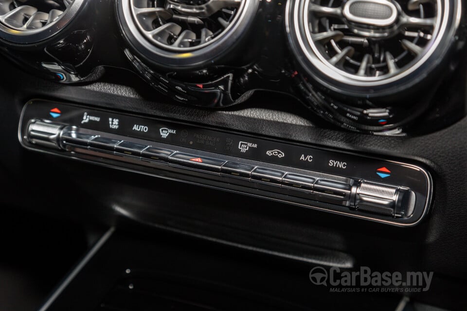 Mercedes-Benz AMG GLB X247 Facelift (2024) Interior