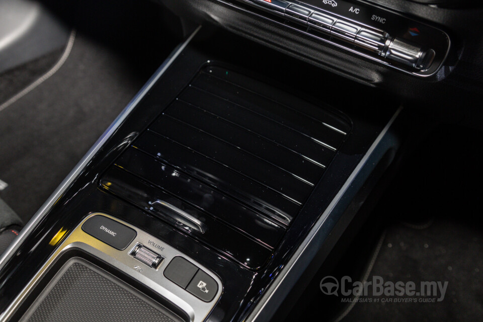 Mercedes-Benz AMG GLB X247 Facelift (2024) Interior