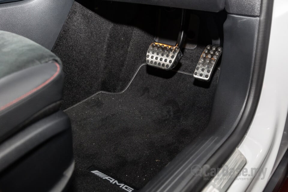 Mercedes-Benz AMG GLB X247 Facelift (2024) Interior