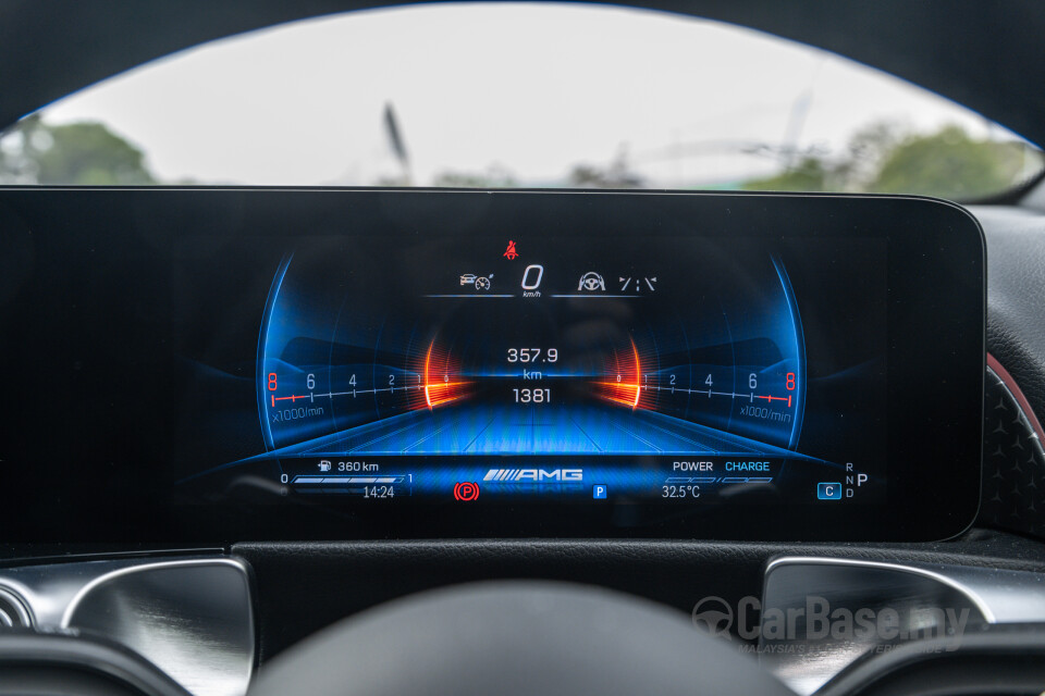 Mercedes-Benz AMG GLB X247 Facelift (2024) Interior