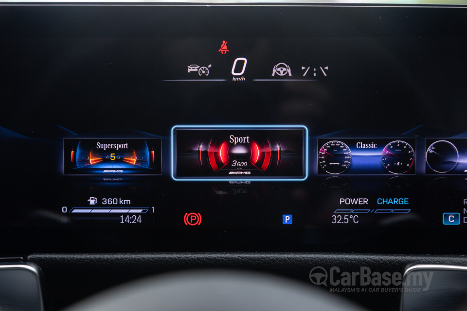 Mercedes-Benz AMG GLB X247 Facelift (2024) Interior