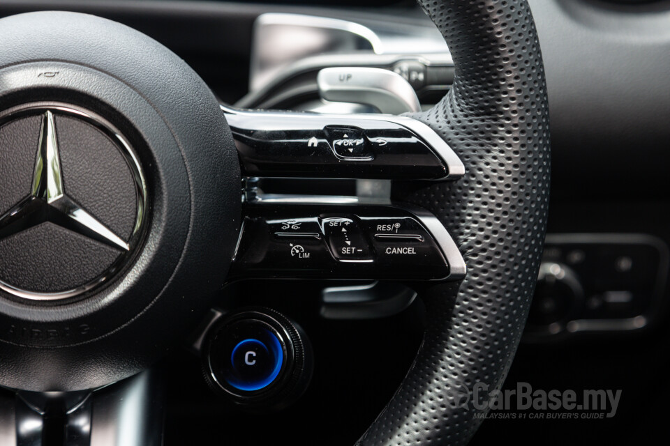Mercedes-Benz AMG GLB X247 Facelift (2024) Interior