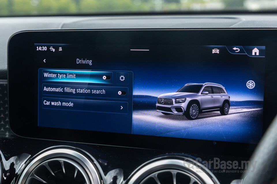 Mercedes-Benz AMG GLB X247 Facelift (2024) Interior